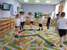 Физкультура в детском саду Физкультура в детском саду.